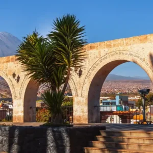 Reality Tour + Campiña+ Colca + Puno